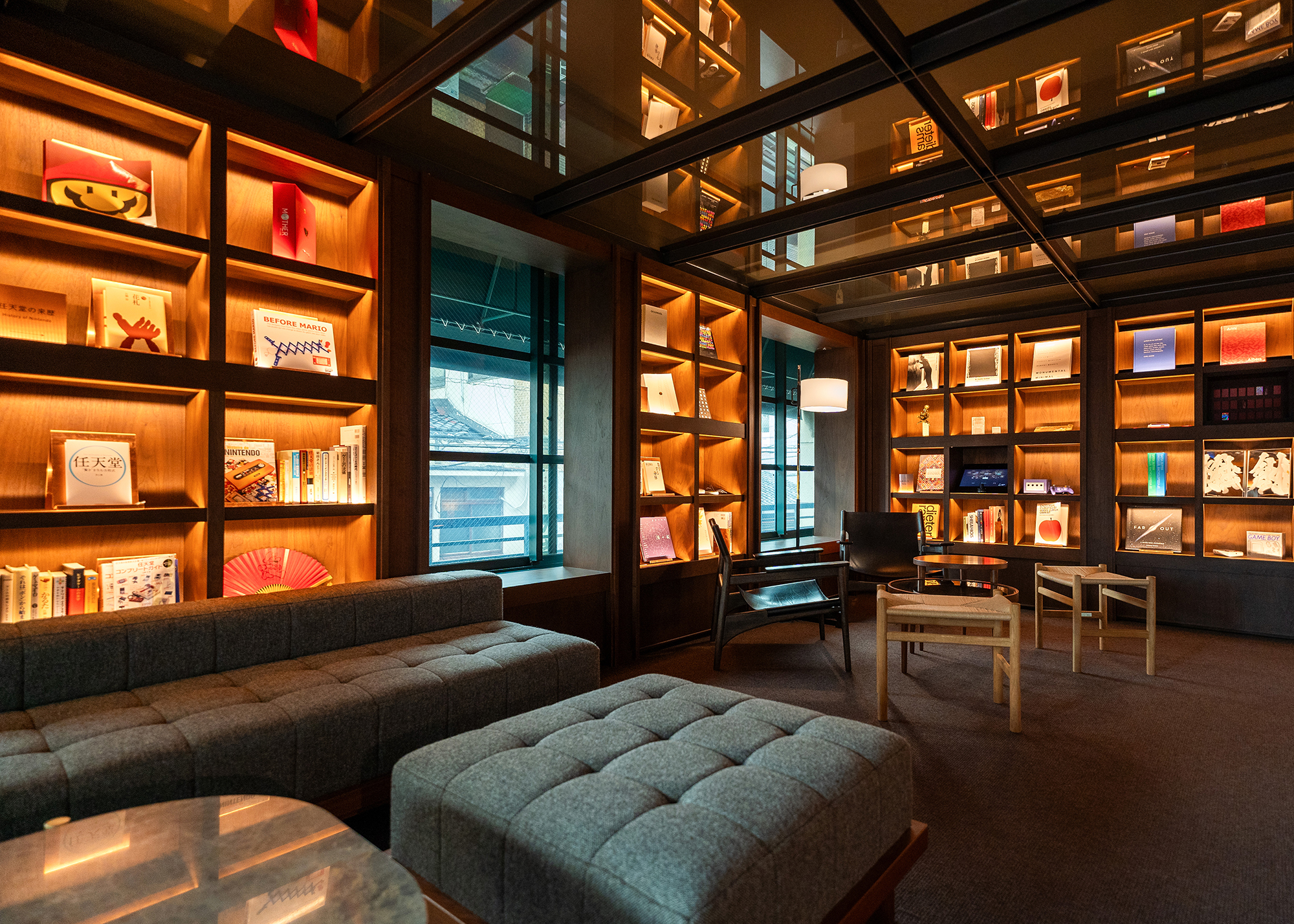 Hotel Marufukuro — Library, full view